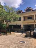 5 Bed Townhouse with En Suite in Lavington