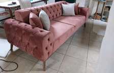 Round button tufted raised base 3 seater
