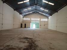 6,000 ft² Warehouse with Backup Generator in Industrial Area