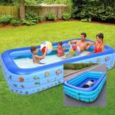 Inflatable family swimming pool with electric pump