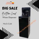 Hot  and cold  dispenser