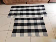 CHECKED WOVEN RUGS