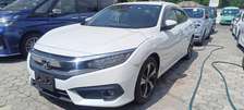 Honda civic white 2018 2WD