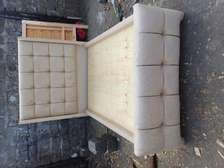 4*6 Modern chester bed (5*6 23,000)