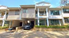 5 Bed House with En Suite in Brookside