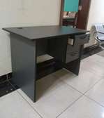 Office table with lockable drawer