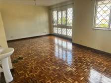 Lovely 4 BR House plus Sqs in South C