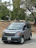 Toyota Noah KCP
