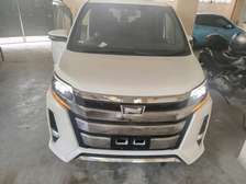 TOYOTA NOAH WXB,2019,DOUBLE SUNROOF,2WD( DEPOSIT 1.6M)