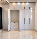 Fitting/tiling work