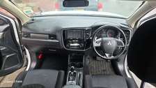 MITSUBISH OUTLANDER 2014MODEL 7 SEATER