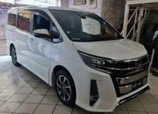 Toyota Noah WXB 2018 4wd optional