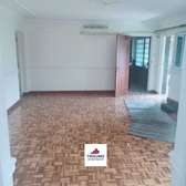 2 Bed Apartment with En Suite at Rhapta Road