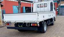 Make Toyoace wide mid long 2019 model white manual.