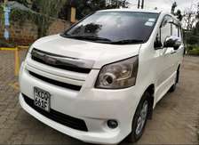 Toyota Noah KCQ