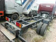 ISUZU  ElF NPR85 chassis