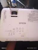 Epson EB-X04 XGA 3LCD Projector