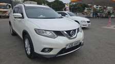 NISSAN X TRAIL 2015model