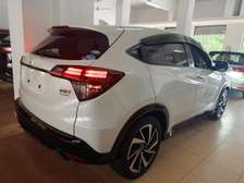 Honda vezel 2018 model