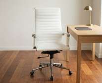 Office Chairs : PU Leather Executive Chair