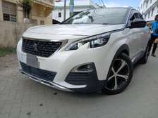 Peugeout  3008 pearl