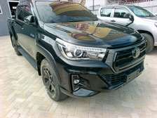 Toyota hilux double black