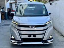 Toyota Noah Sunroof Sport 2019 2Wd