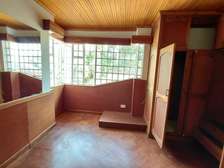4 Bed House with En Suite in Runda