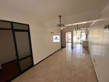 1 Bed Apartment with En Suite in Kilimani