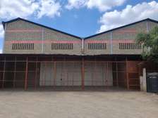 10,000 ft² Warehouse in Industrial Area
