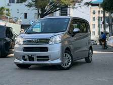 Daihatsu Move silver