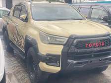 TOYOTA HILUX DOUBLE CABIN MANUAL DIESEL 2016MODEL 2800CC