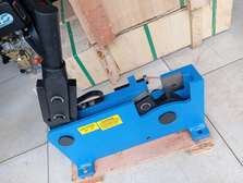 Steel bar cutter