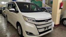 TOYOTA NOAH NORMAL 8 SEATER