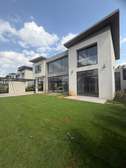 5 Bed Townhouse with En Suite at Old Runda