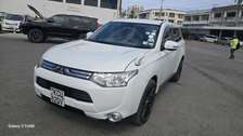 MITSUBISH OUTLANDER 2014MODEL 7 SEATER