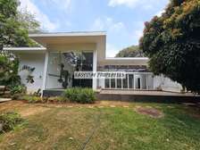 4 Bed House with En Suite in Runda
