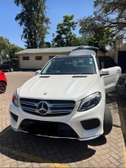 Mercedes-Benz GLE-Class White Spacious SUV