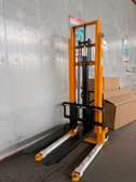 Hydraulic manual stacker
