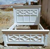 QUEEN SIZE BEDS