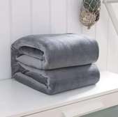 Soft throw blanket