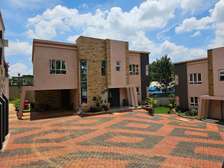 4 Bed Townhouse with En Suite at Mushroom