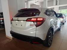 Honda vezel 2018 model