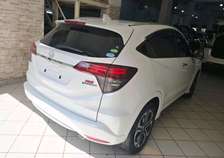 HONDA VEZEL RS,HYBRID,WHITE,2019