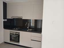 1 Bed Apartment with Swimming Pool in Kilimani