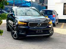 Volvo XC40 Black SUV LED Headlights Alloy Wheels