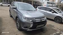 MITSUBISH OUTLANDER 2015MODEL 7 SEATER
