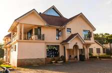 7 Bed Villa with En Suite in Runda