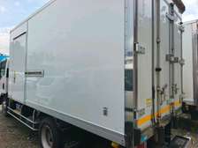 Isuzu Elf NPR85 freezer