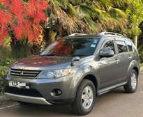 Mitsubishi Outlander 2011